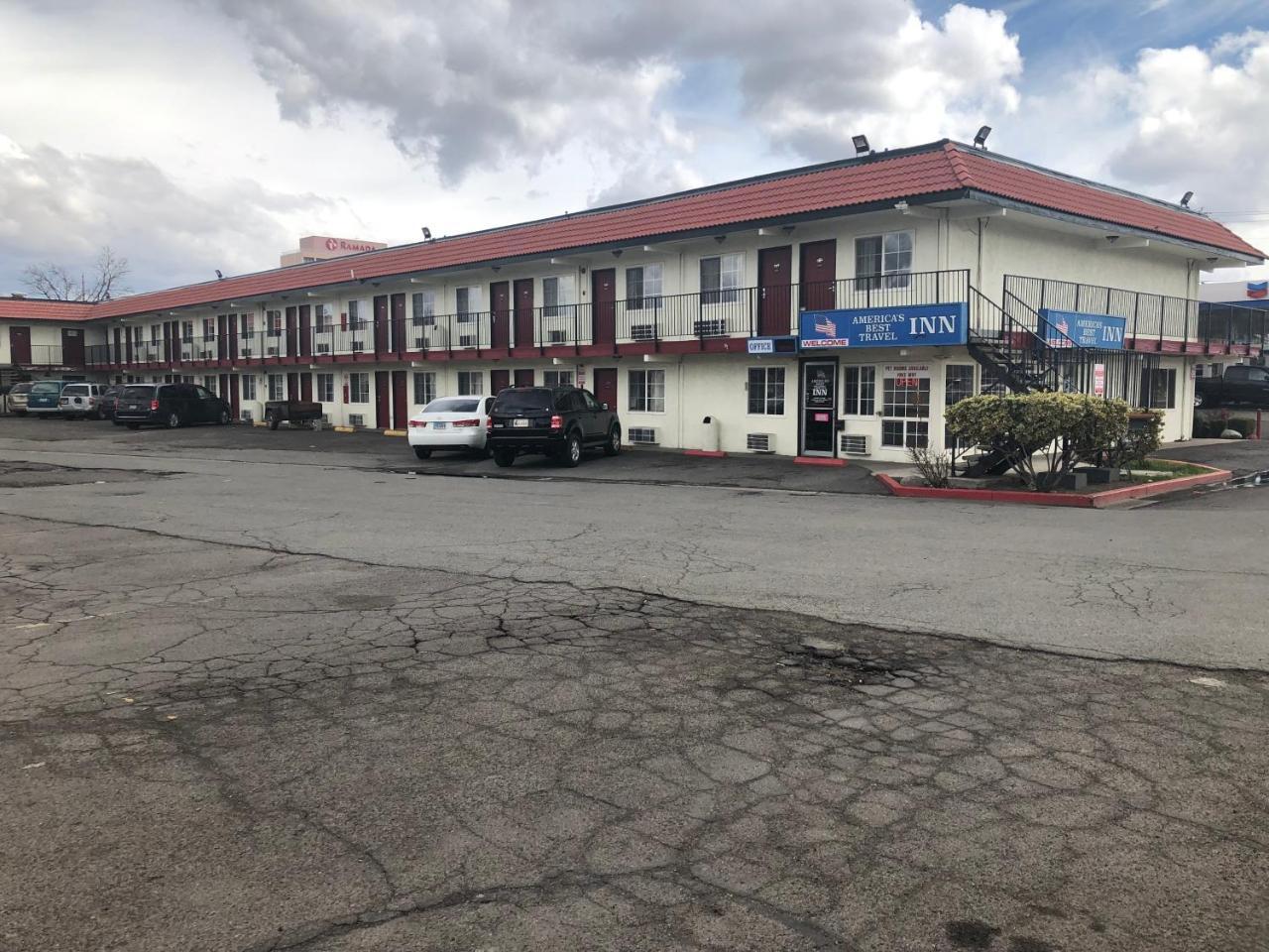 America'S Best Travel Inn Reno Kültér fotó